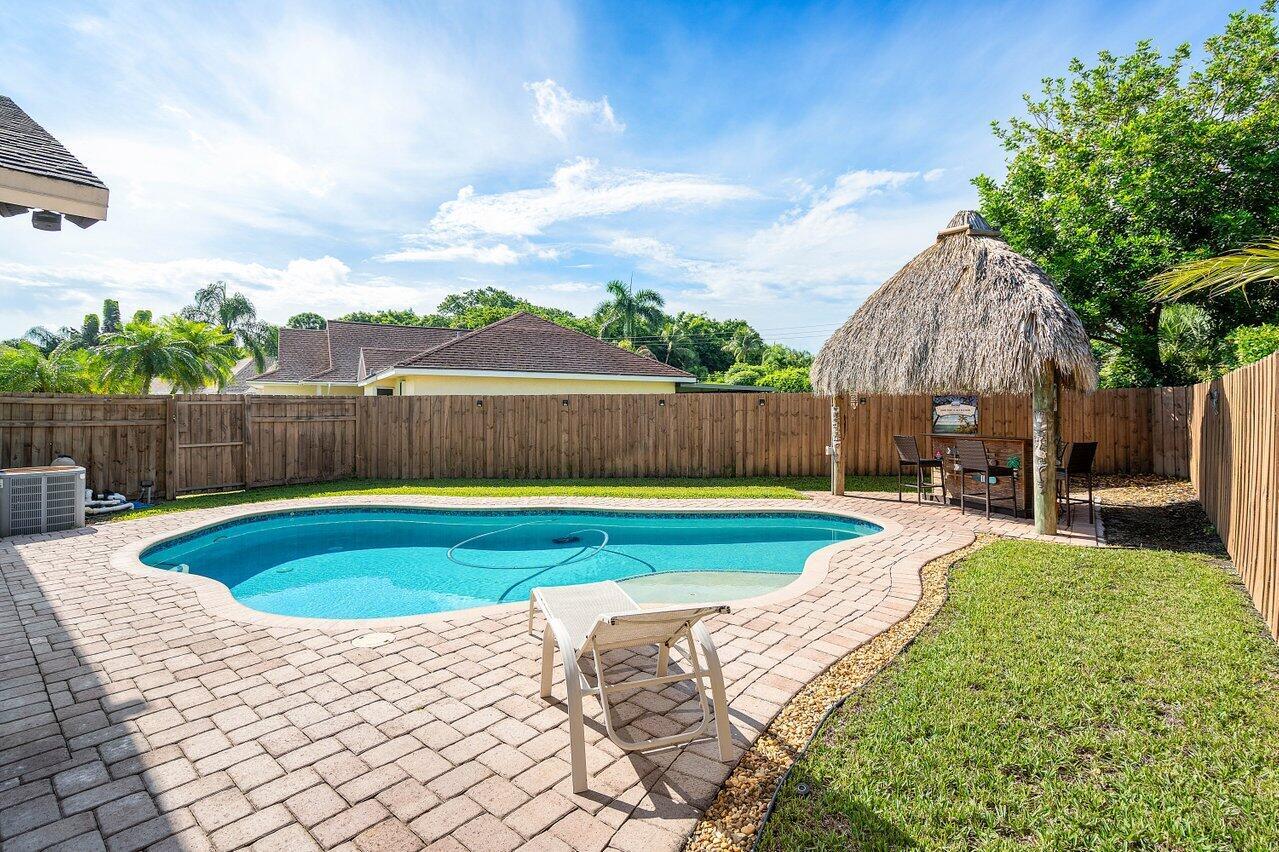 Katmandu Ct, Boynton Beach, FL 33437