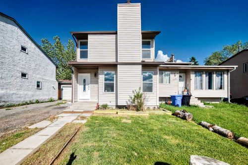 236 Pinemill Mews Ne, Calgary, AB, T1Y4R2 | Card Image
