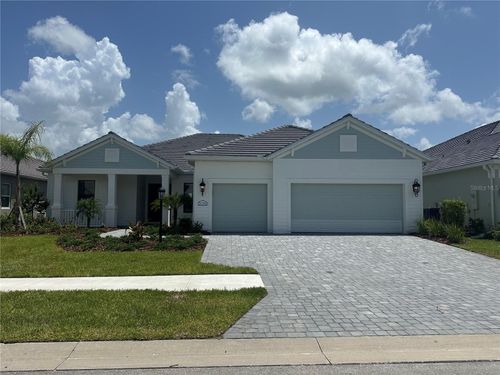 21292 Holmes Cir, VENICE, FL, 34293-5880 | Card Image