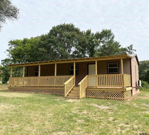 111 E Hughes St, Daingerfield, TX, 75638-1321 | Card Image