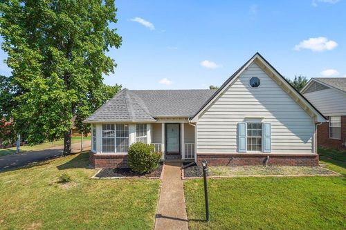 8394 Palm Springs Dr, Cordova, TN, 38016-6053 | Card Image