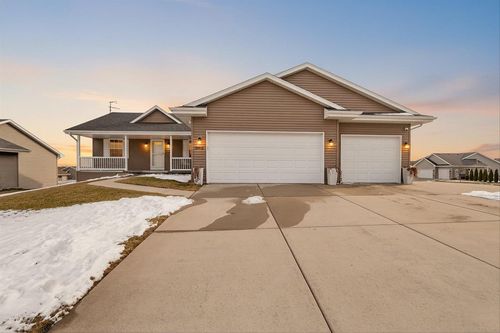 4990 Glacier View Dr, Milton, WI, 53563-8519 | Card Image