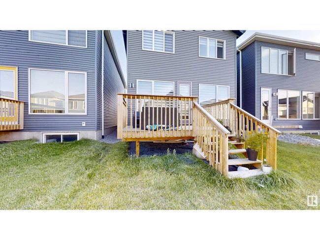 9468 Pear Cres Sw, House other with 3 bedrooms, 3 bathrooms and null parking in Edmonton AB | Image 38