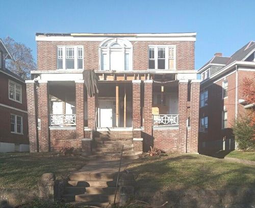 845 Day Ave Sw, Roanoke, VA, 24016-3864 | Card Image