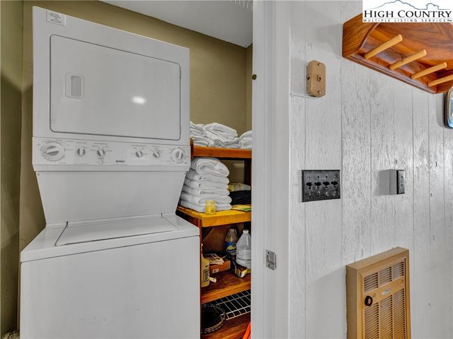 115 Hummingbird Ln, House other with 4 bedrooms, 2 bathrooms and null parking in Beech Mountain NC | Image 21