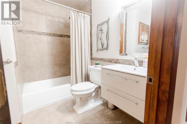 13496 13 Th Concession Rd, Home with 3 bedrooms, 2 bathrooms and null parking in Essex ON | Image 21