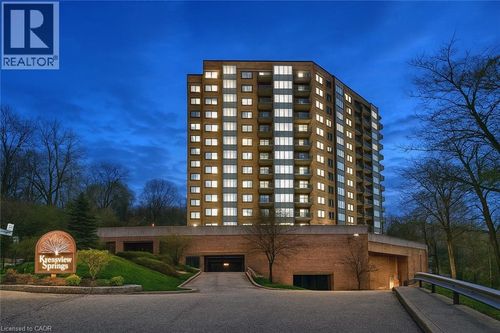 1305-237 King St W, Cambridge, ON, N3H5L2 | Card Image