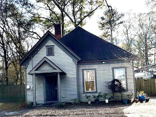 1735 Bolton Rd Nw, Atlanta, GA, 30318-3302 | Card Image