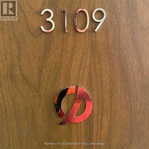 3109-17 Bathurst St, Toronto, ON, M6A2A3 | Card Image