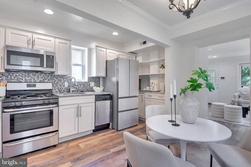 2842 30th St Ne, WASHINGTON, DC, 20018-1447 | Card Image