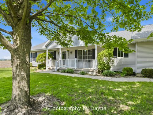 370 W Seneca St, Bonfield, IL, 60913-6936 | Card Image