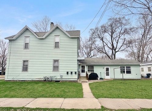 3-404 Olive Street, Chippewa Falls, WI, 54729 | Card Image