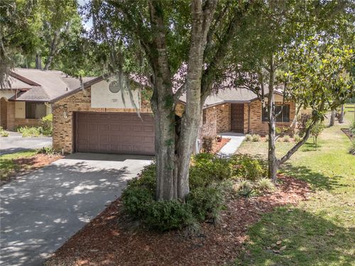 109 Waterwood Dr, Yalaha, FL, 34797-3107 | Card Image