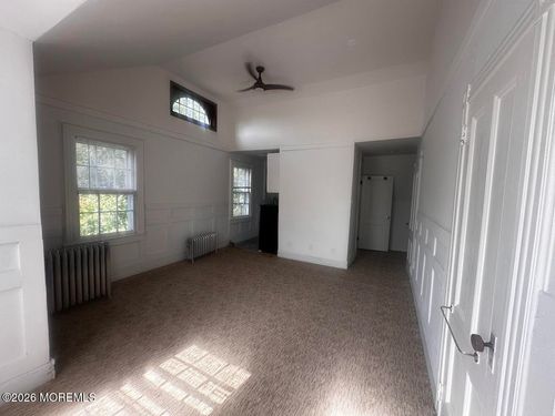 7 Monmouth Rd, Oakhurst, NJ, 07755-1656 | Card Image