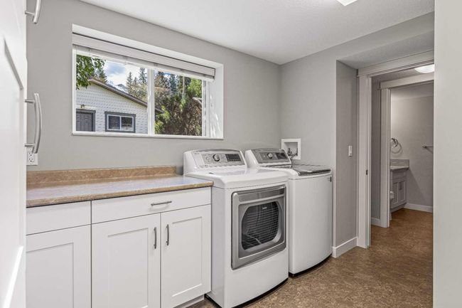 949 13 St, House other with 3 bedrooms, 2 bathrooms and 4 parking in Canmore AB | Image 30