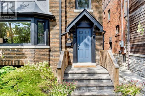 50 Tyrrel Ave, Toronto, ON, M6G2G2 | Card Image
