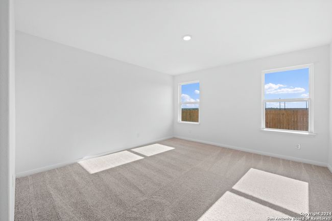 10946 Lafayette Loop, House other with 3 bedrooms, 2 bathrooms and null parking in Converse TX | Image 12