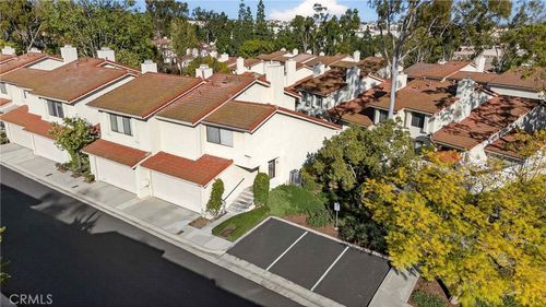 804 Creekside Dr, Fullerton, CA, 92833-2138 | Card Image