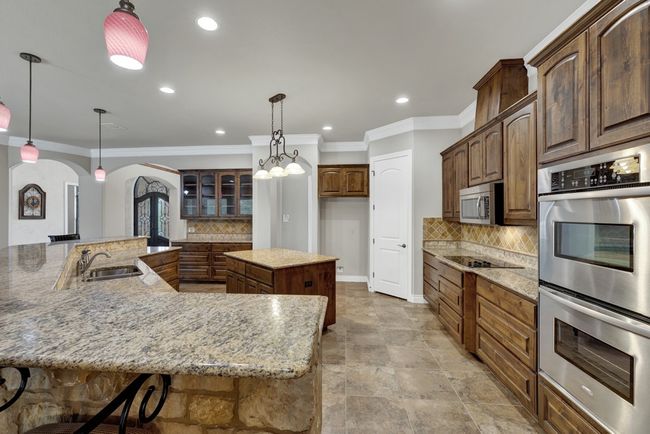 116 San Salvadore, House other with 4 bedrooms, 3 bathrooms and 5 parking in Canyon Lake TX | Image 12