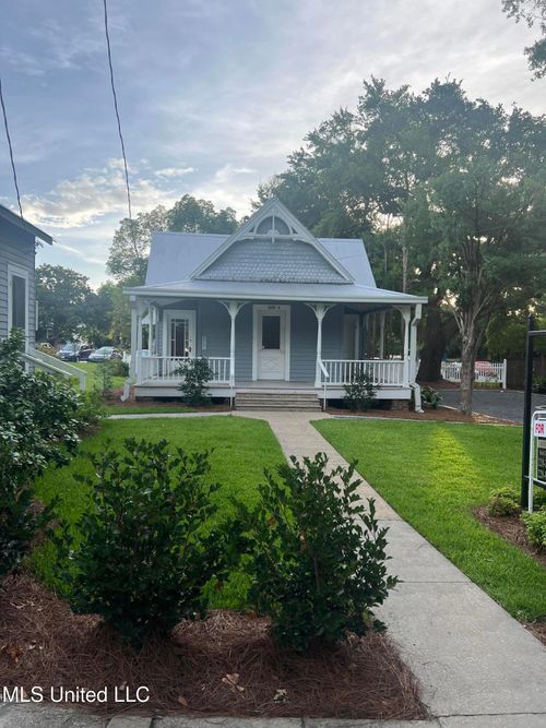 b-619 Washington Avenue, Ocean Springs, MS, 39564 | Card Image