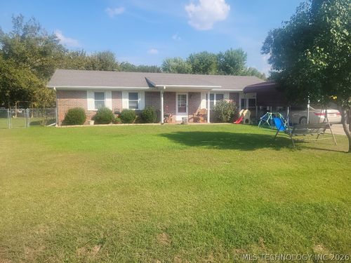 1006 Nw 4th St, Stigler, OK, 74462-1898 | Card Image