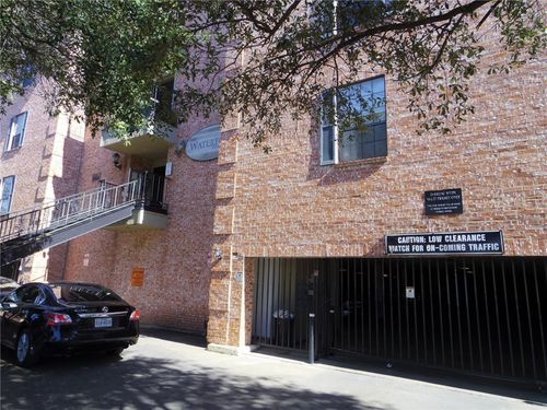 apt-206-2401 Leon St, Austin, TX, 78705-4634 | Card Image