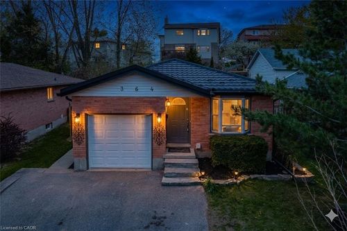 364 Imperial Rd S, Guelph, ON, N1K1L4 | Card Image