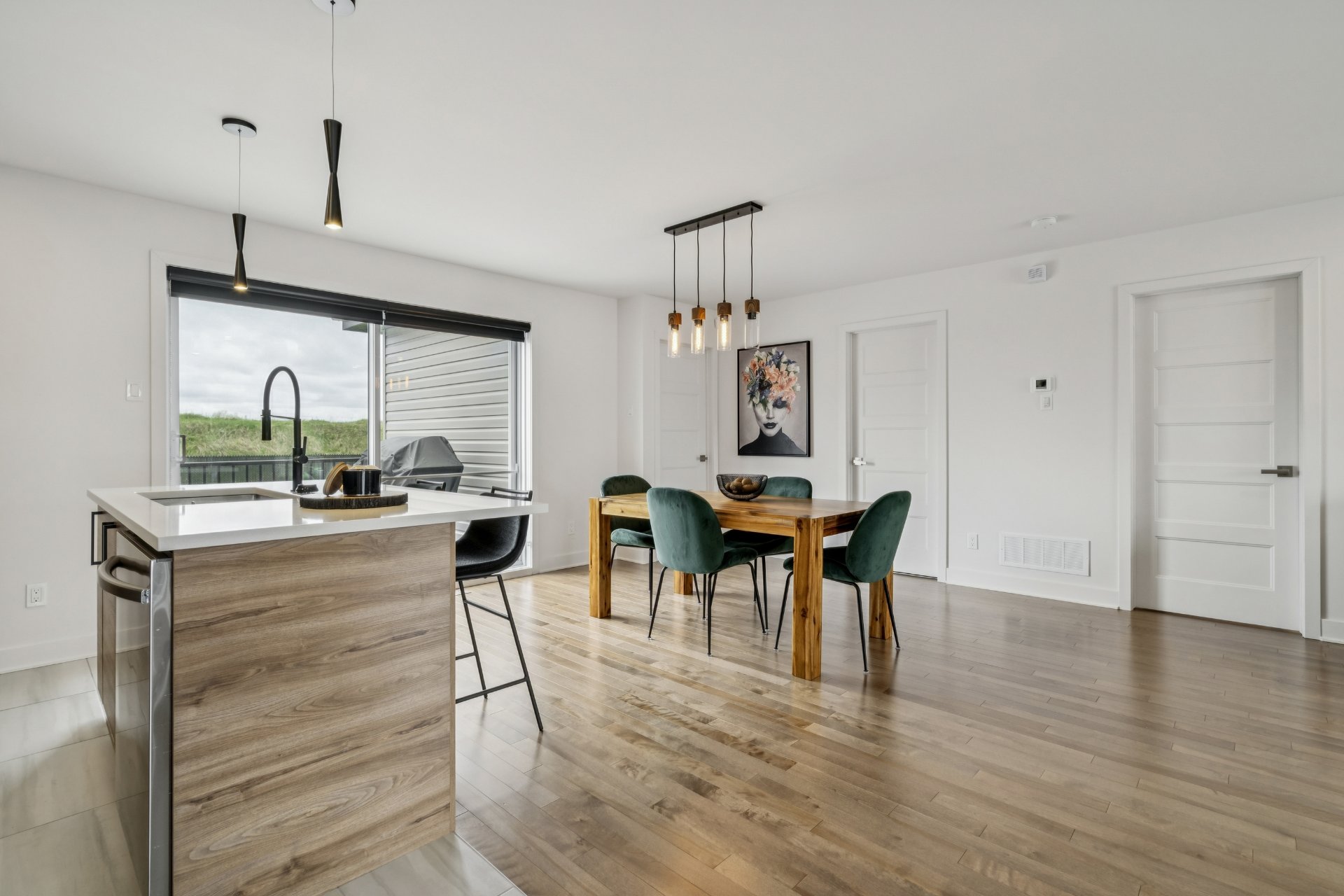 Residential in Saint-Lin/Laurentides 5