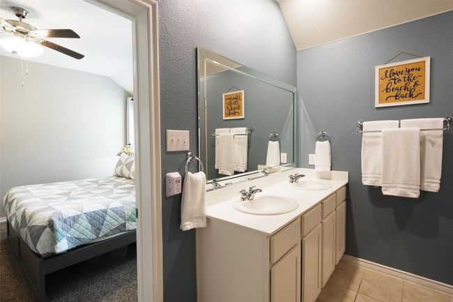 3513 Caddo Ln, House other with 4 bedrooms, 2 bathrooms and null parking in Little Elm TX | Image 9