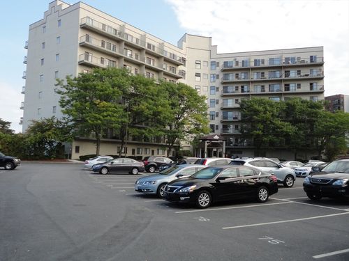 201-133 Commander Shea Blvd, Quincy, MA, 02171-1561 | Card Image