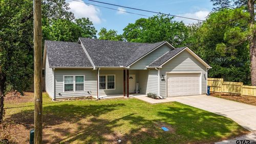 516 W Front, Mineola, TX, 75773 | Card Image