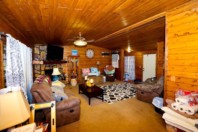 831 Beech Bottom Rd, House other with 3 bedrooms, 2 bathrooms and null parking in Wooton KY | Image 8