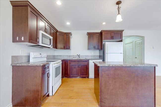 2 - 5511 54 Street, Townhouse with 3 bedrooms, 4 bathrooms and 2 parking in Ponoka AB | Image 12