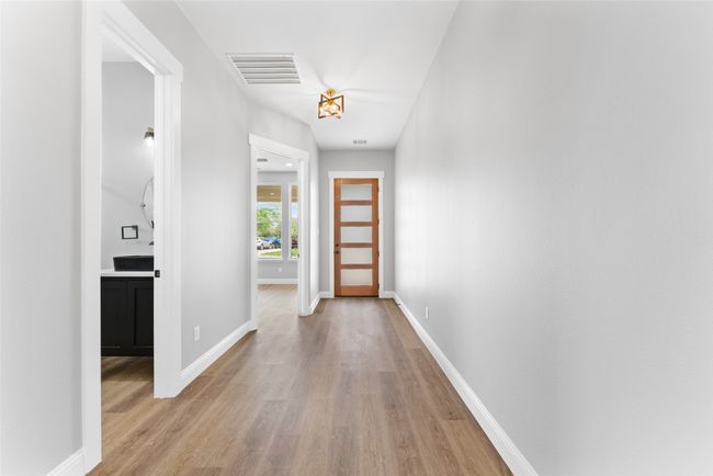 504 Stallings St, House other with 3 bedrooms, 2 bathrooms and null parking in Terrell TX | Image 5