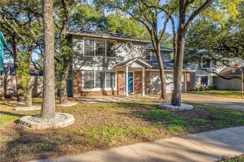 7004 Riverton Dr, Austin, TX, 78729-7833 | Card Image
