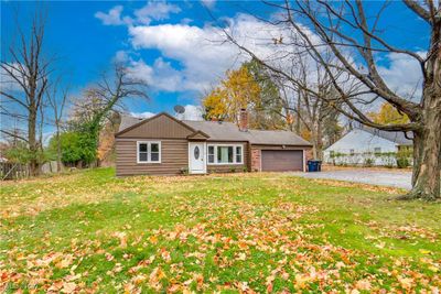 5678 Ridgebury Boulevard, House other with 3 bedrooms, 2 bathrooms and null parking in Lyndhurst OH | Image 2