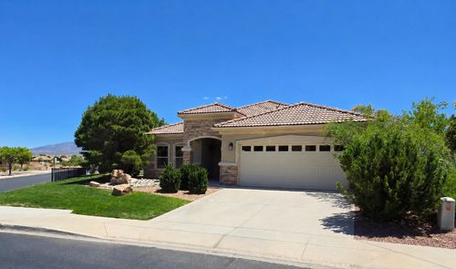 900 Cottonwood Cir, Bernalillo, NM, 87004-5768 | Card Image