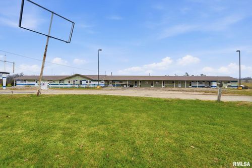 1209 E 5th St, Tama, IA, 52339-2245 | Card Image