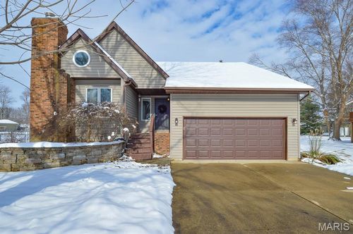 7342 W Main St, Maryville, IL, 62062-6712 | Card Image