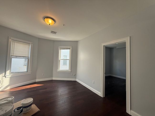 APT-1 - 21 S Sydney St, Condo with 3 bedrooms, 2 bathrooms and 1 parking in Boston MA | Image 4