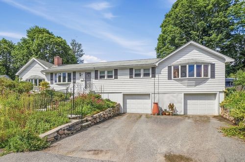 11 Farmington Cir, Marlborough, MA, 01752-3409 | Card Image
