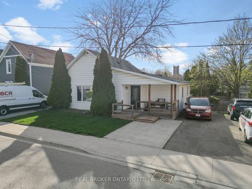 4246 Academy Street, Lincoln, ON, L0R1B6 | Card Image