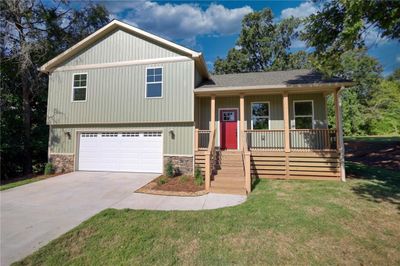 520 Mountainview Drive, House other with 3 bedrooms, 2 bathrooms and null parking in Covington GA | Image 1