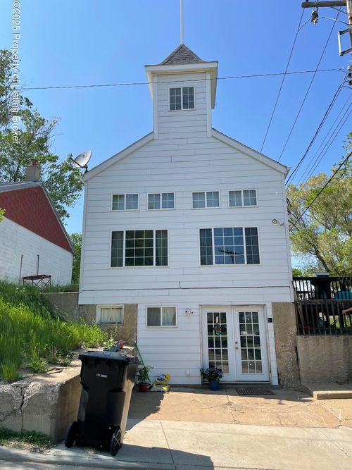 51 Main St E, Killdeer, ND, 58640 | Card Image