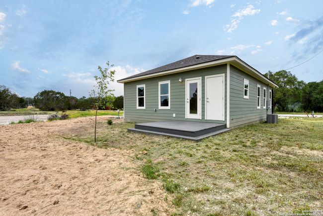 954 Ridge Trl, House other with 3 bedrooms, 2 bathrooms and null parking in Spring Branch TX | Image 31