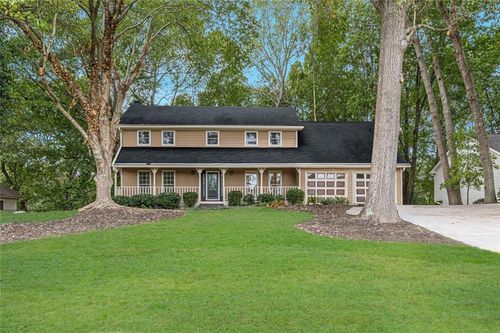 2011 Old Peachtree Rd, Duluth, GA, 30097-3423 | Card Image