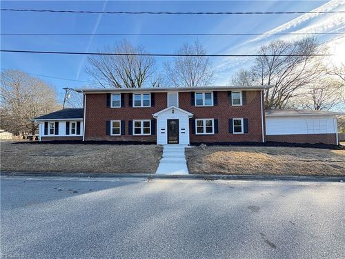 1406 N Ohenry Blvd, Greensboro, NC, 27405-5567 | Card Image