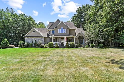 40 Rollins Dr, East Longmeadow, MA, 01028-3043 | Card Image