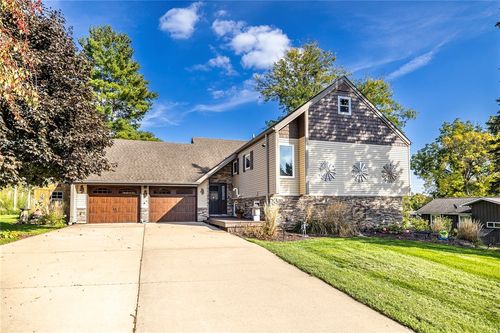 360 N 12th St, Black River Falls, WI, 54615-1909 | Card Image