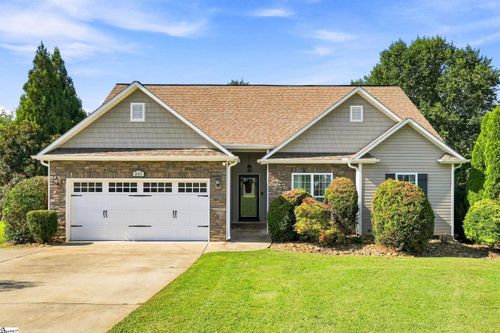 231 Metcalf Court, Spartanburg, SC, 29306-6360 | Card Image